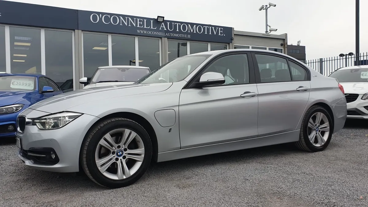 2018 BMW 330E SPORT **PETROL/ELECTRIC**