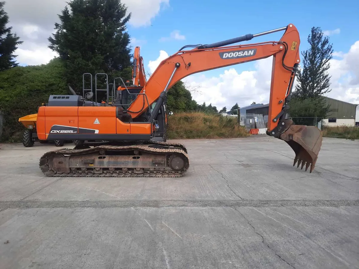 2017 Doosan Dx225LC-5