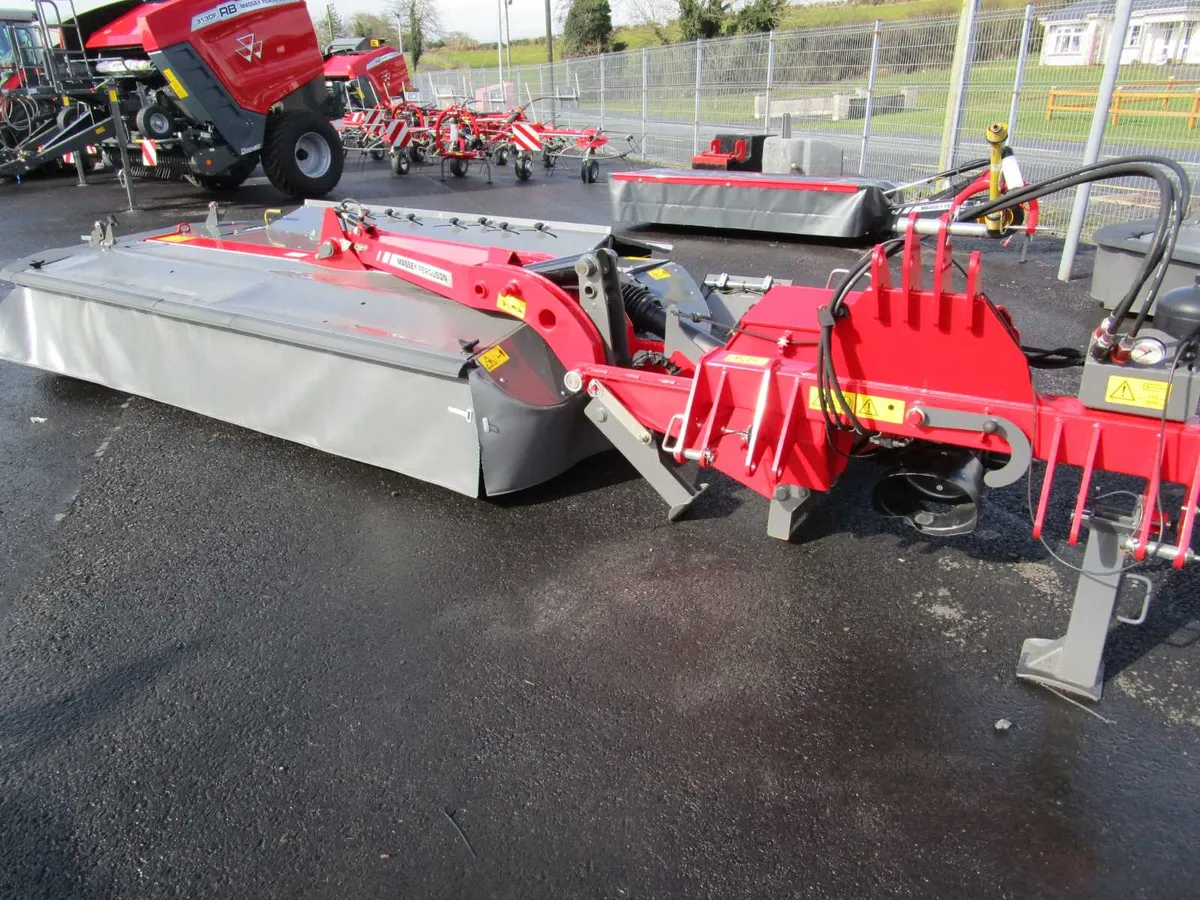 Massey Ferguson Grass Machinery - Image 3