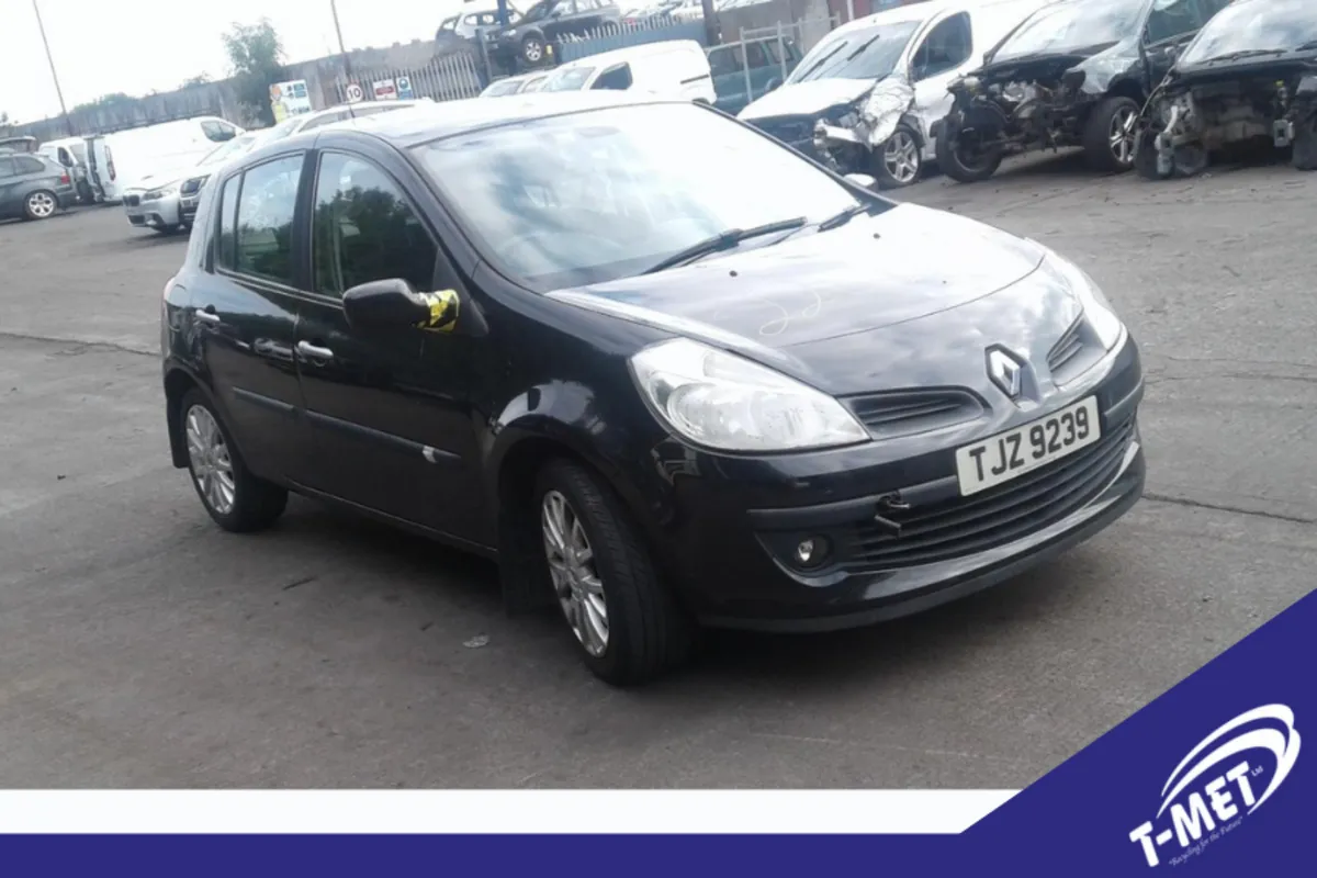 Renault Clio, 2008 BREAKING FOR PARTS