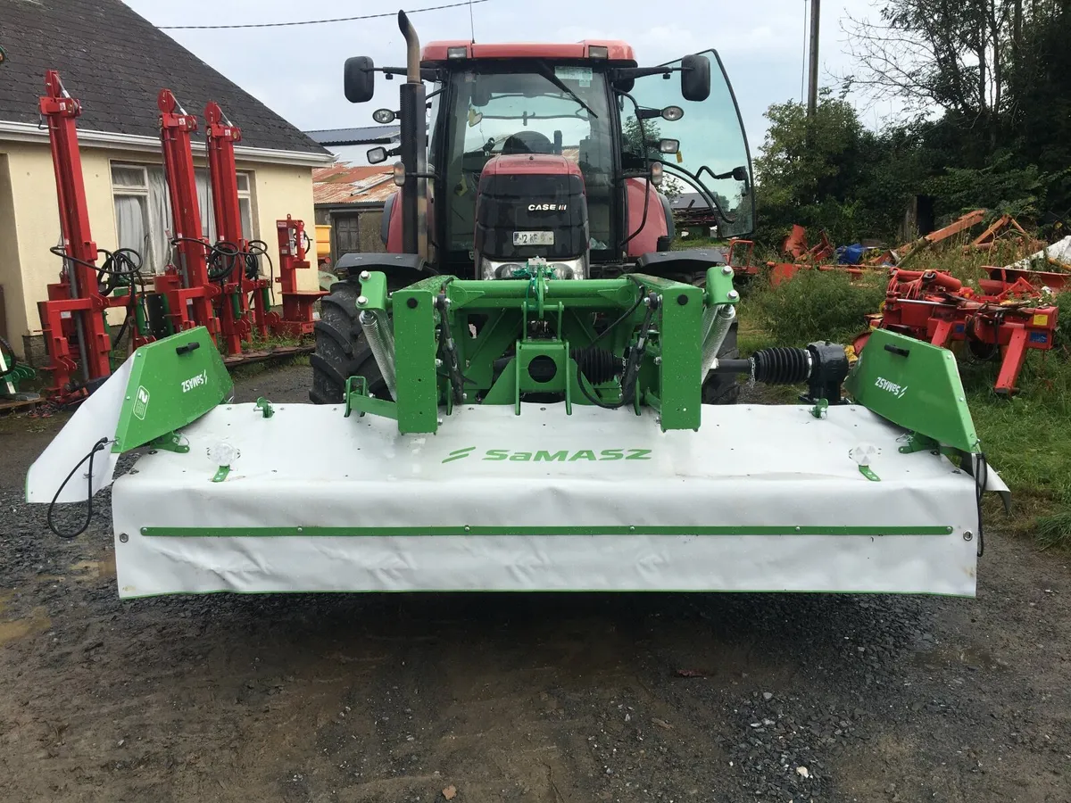 Samasz KDF 300 front disc mower - Image 2