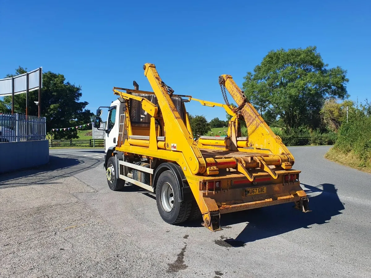 2018 DAF LF 250 SKIP LOADER - Image 3