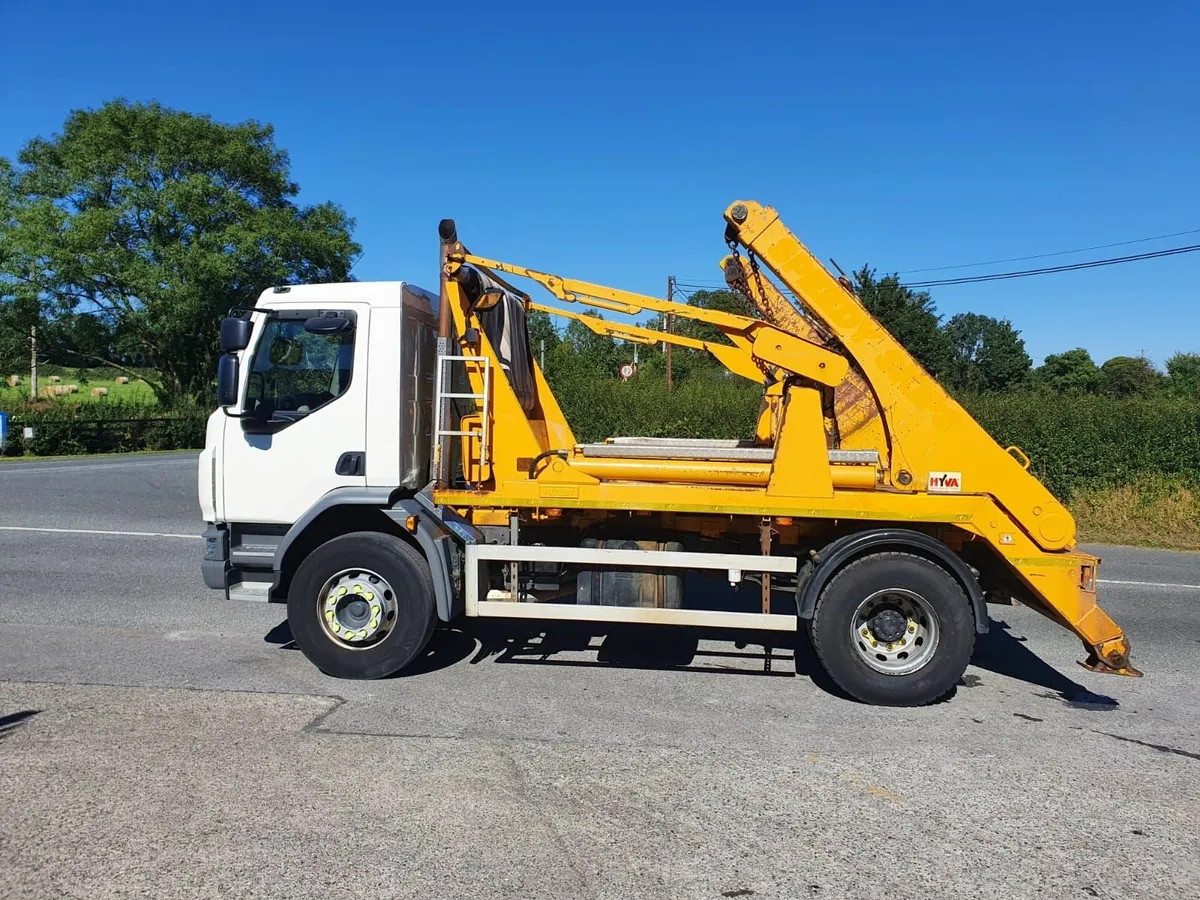 2018 DAF LF 250 SKIP LOADER - Image 4