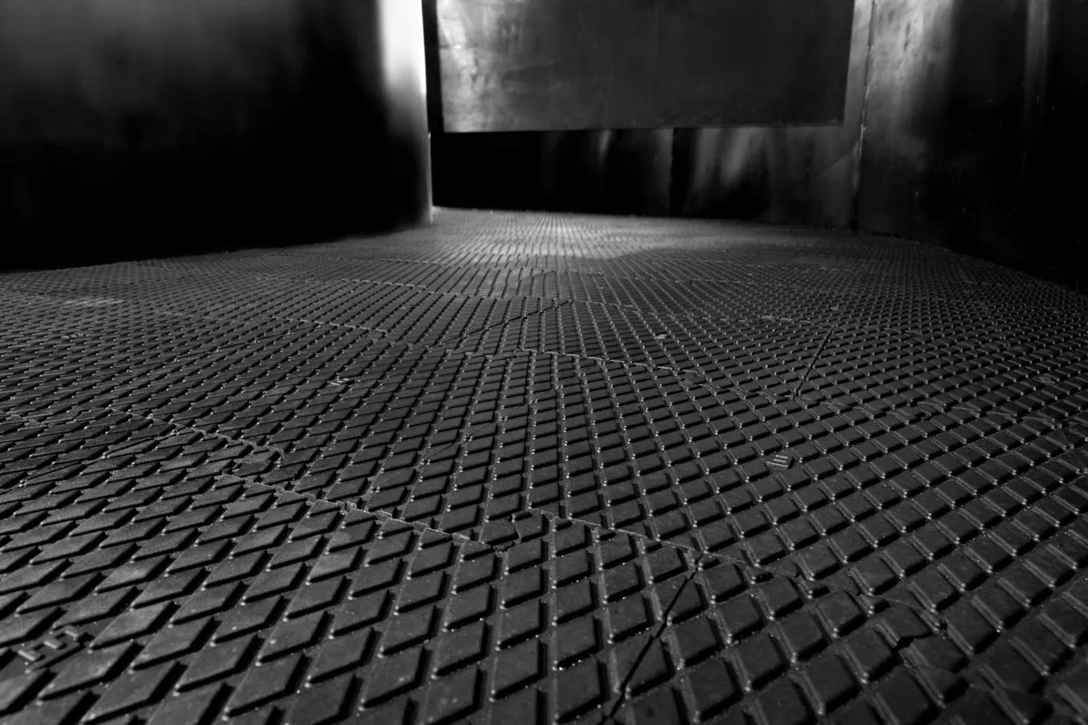 EASYFIX Equine Horse Walker Flooring - Image 3