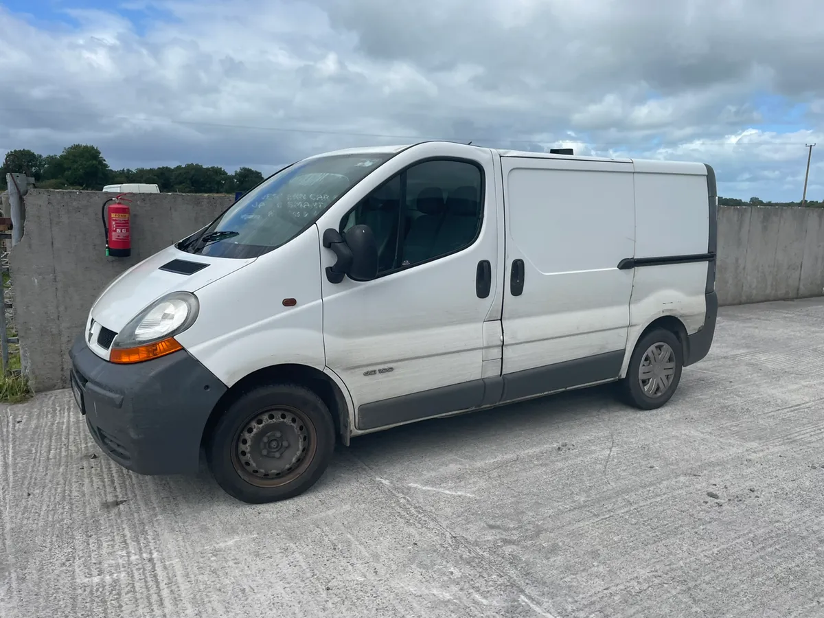 2005 Renault traffic 1.9 dci for dismantling