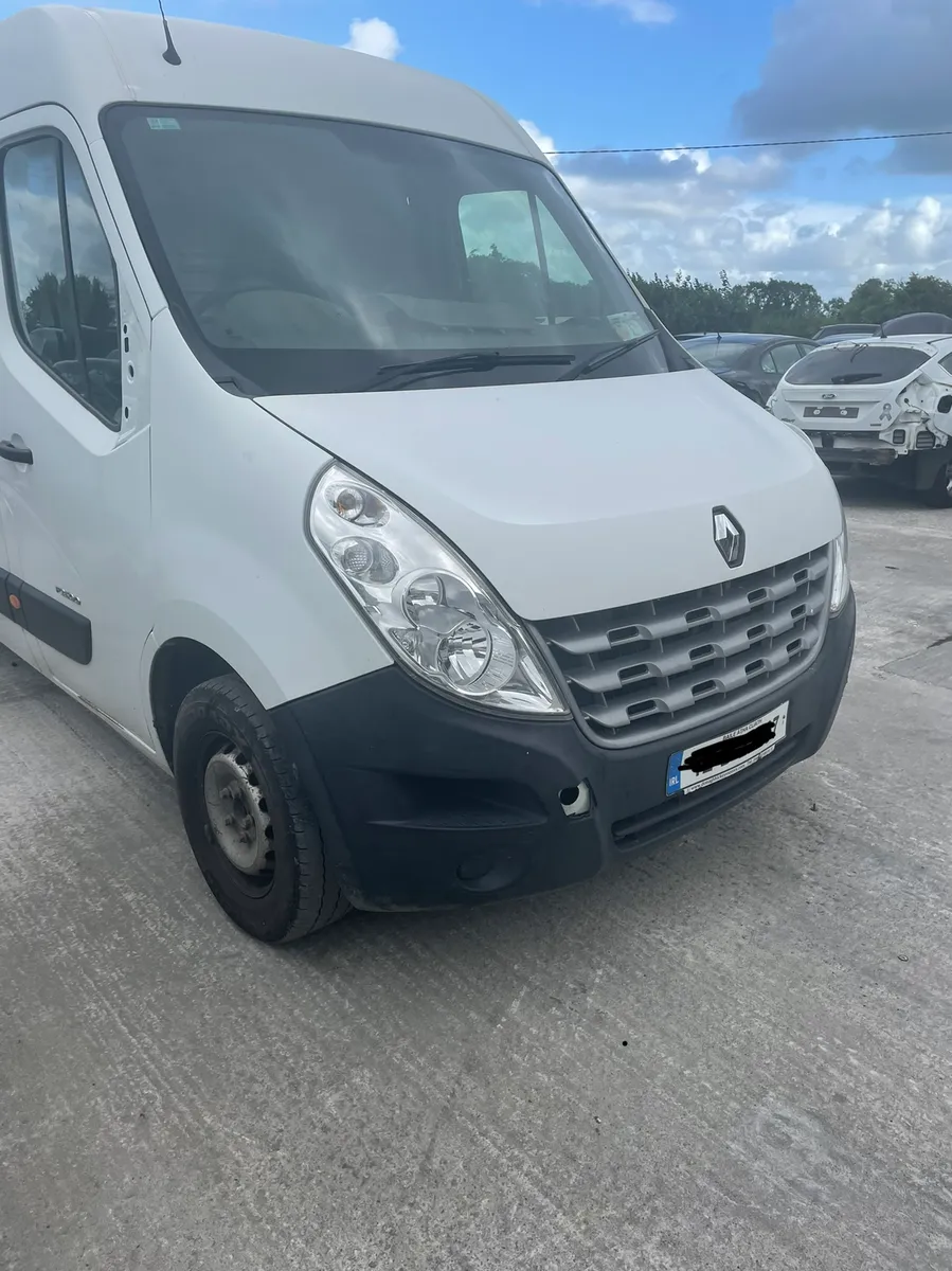 2013 Renault master full front for sale - Image 1