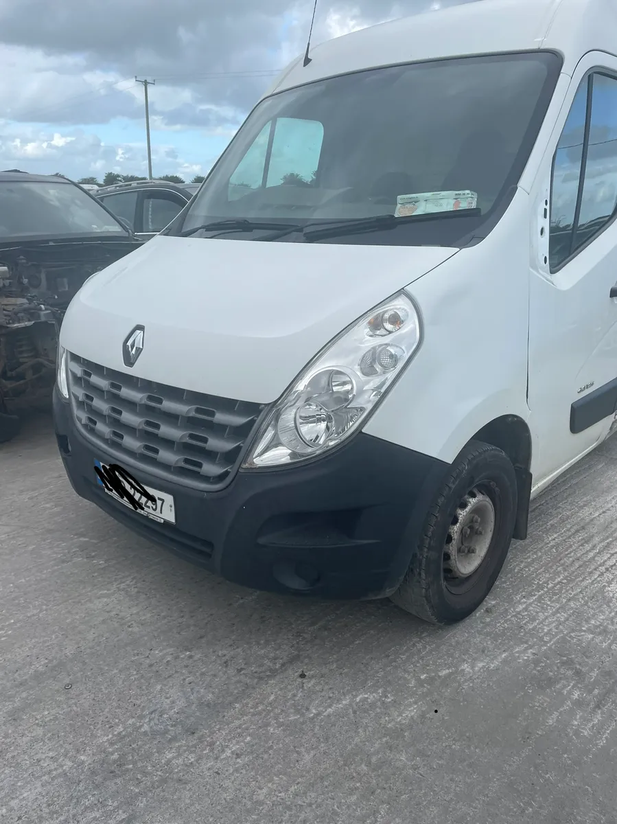 2013 Renault master full front for sale - Image 2