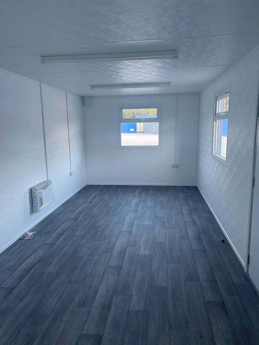 Home office / sleeper cabins - Image 3