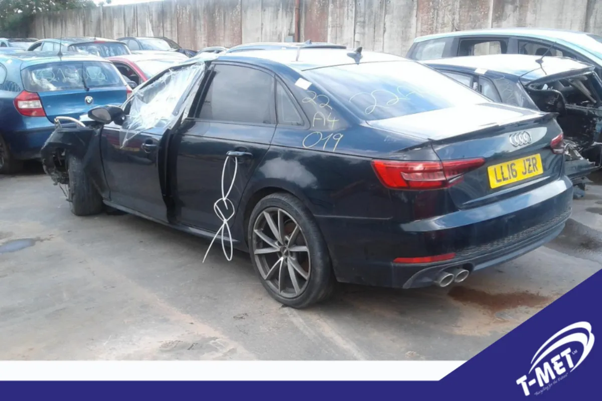 Audi A4, 2016 BREAKING FOR PARTS