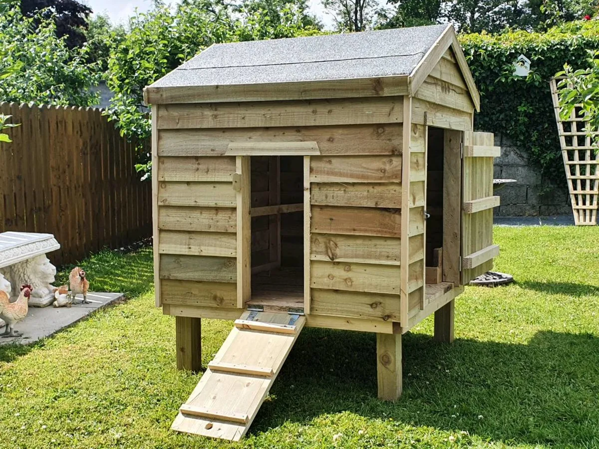 Hen house / chicken coop - Image 1