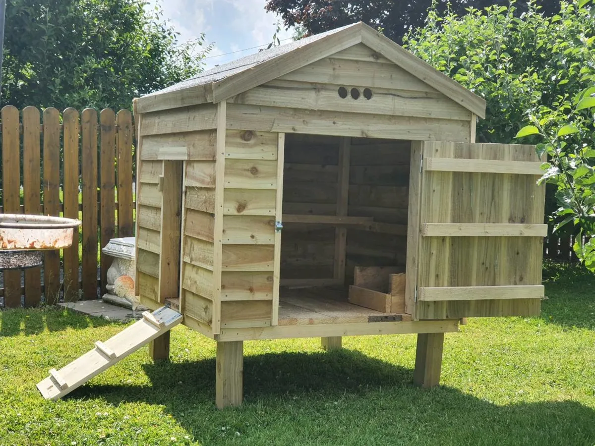 Hen house / chicken coop - Image 2