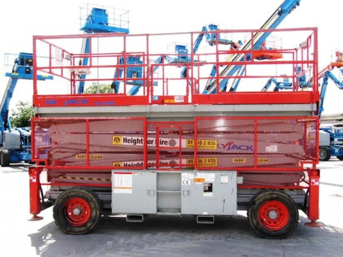 Skyjack SJ9250 RT - 17m Diesel Scissor Lift - Image 1