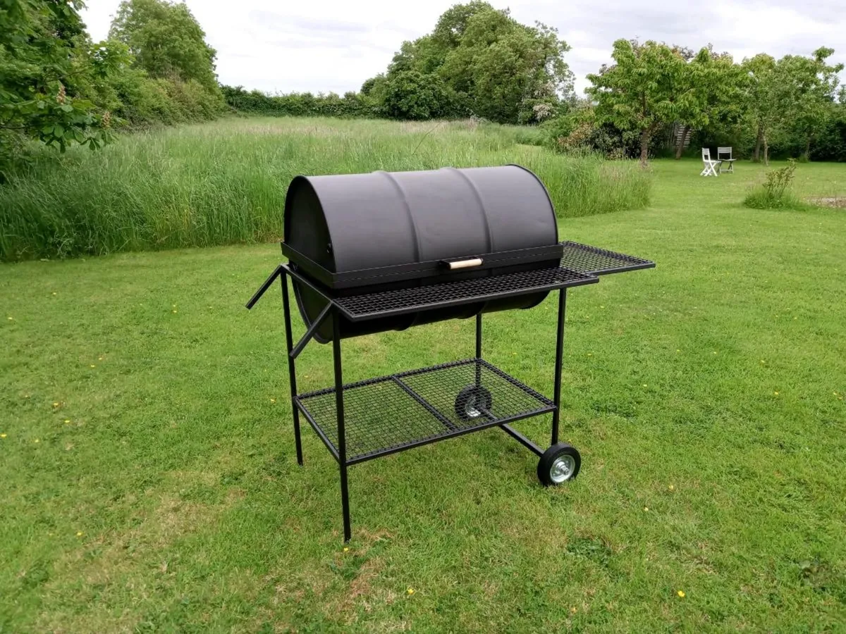 Barrell BBQ w/side shelf - Image 2