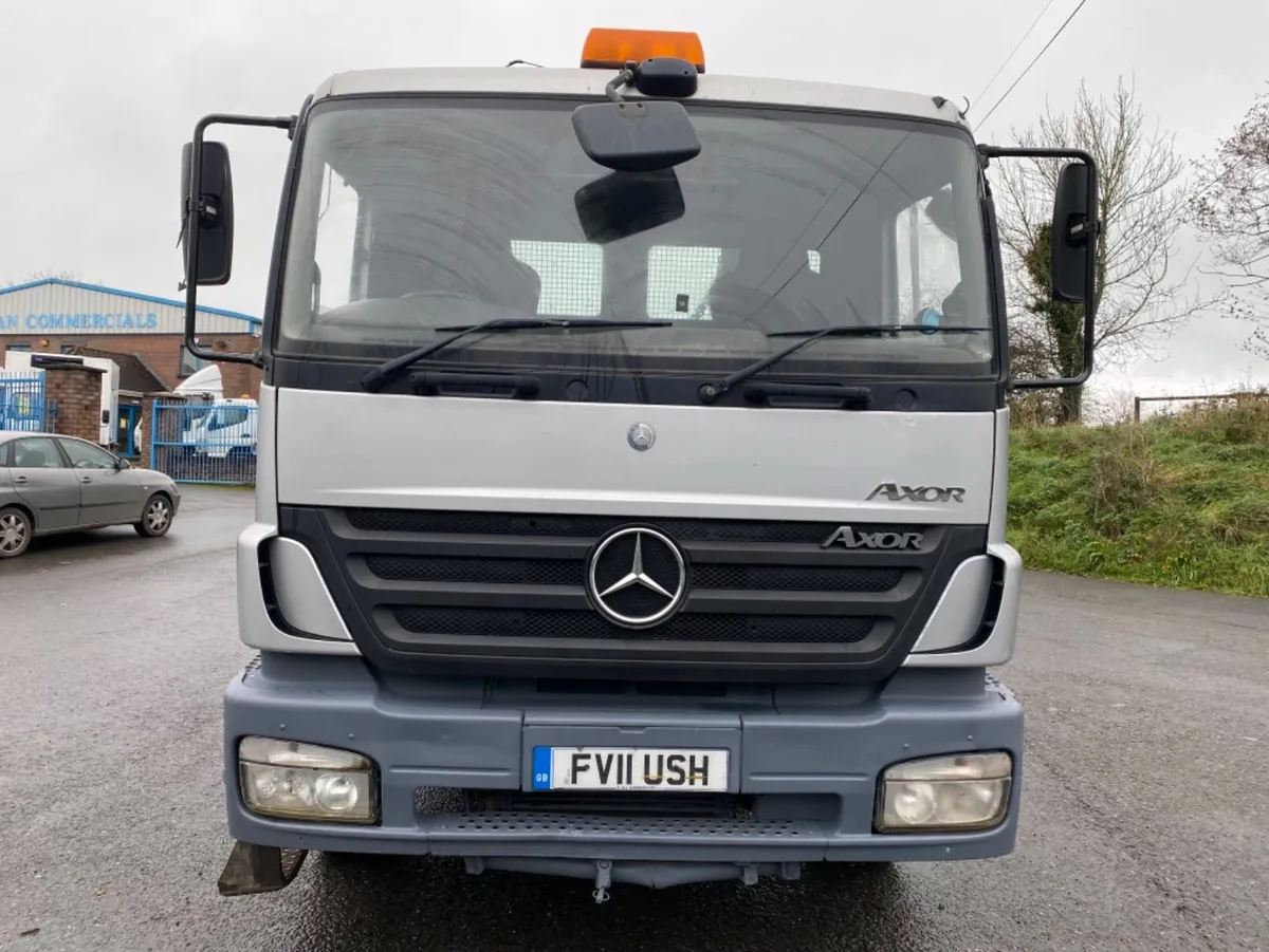 2011 Mercedes axor 18 ton skip loader - Image 2