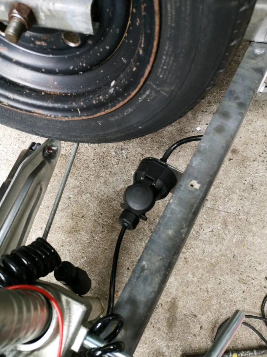 Trailer service and repair - Image 3