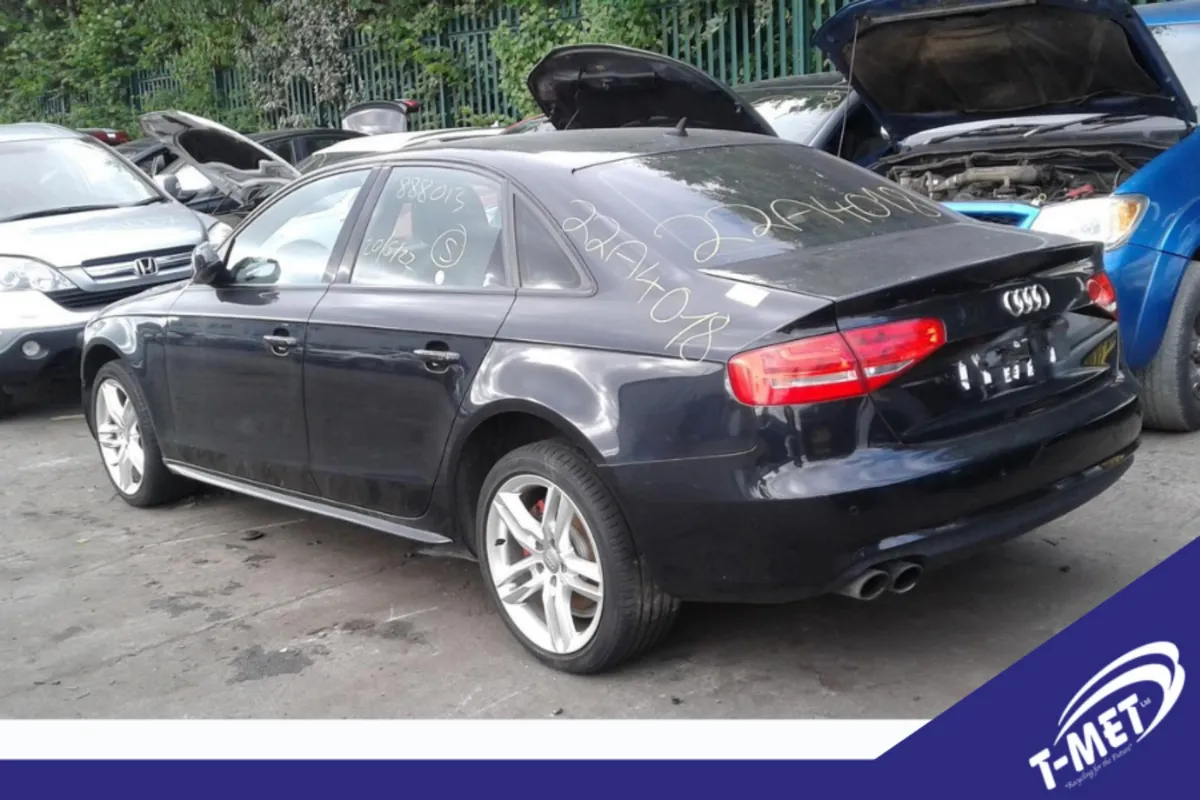 Audi A4, 2014 BREAKING FOR PARTS