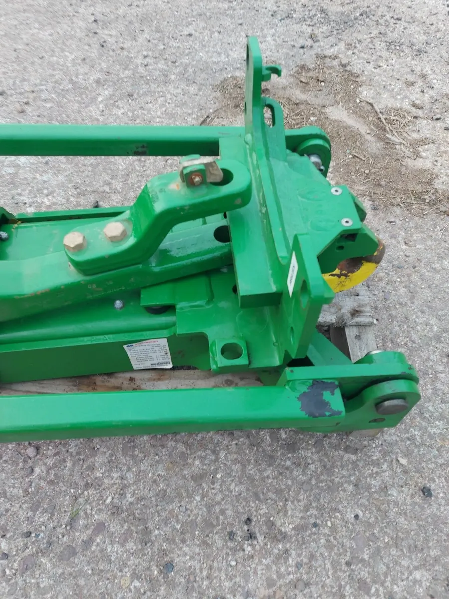 John Deere Hitch - Image 1