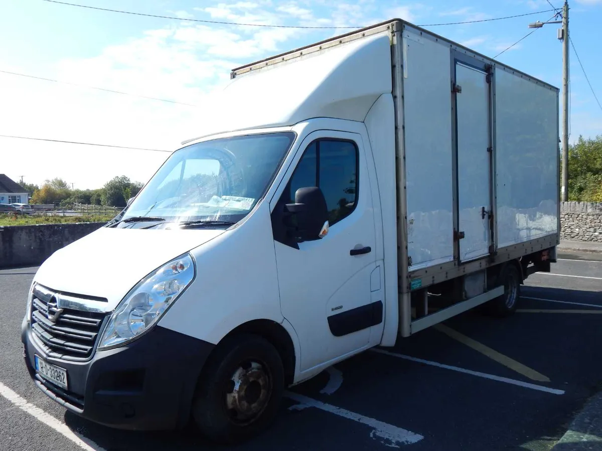 2012 Opel Movano box body & tail lift 4.5 ton - Image 4