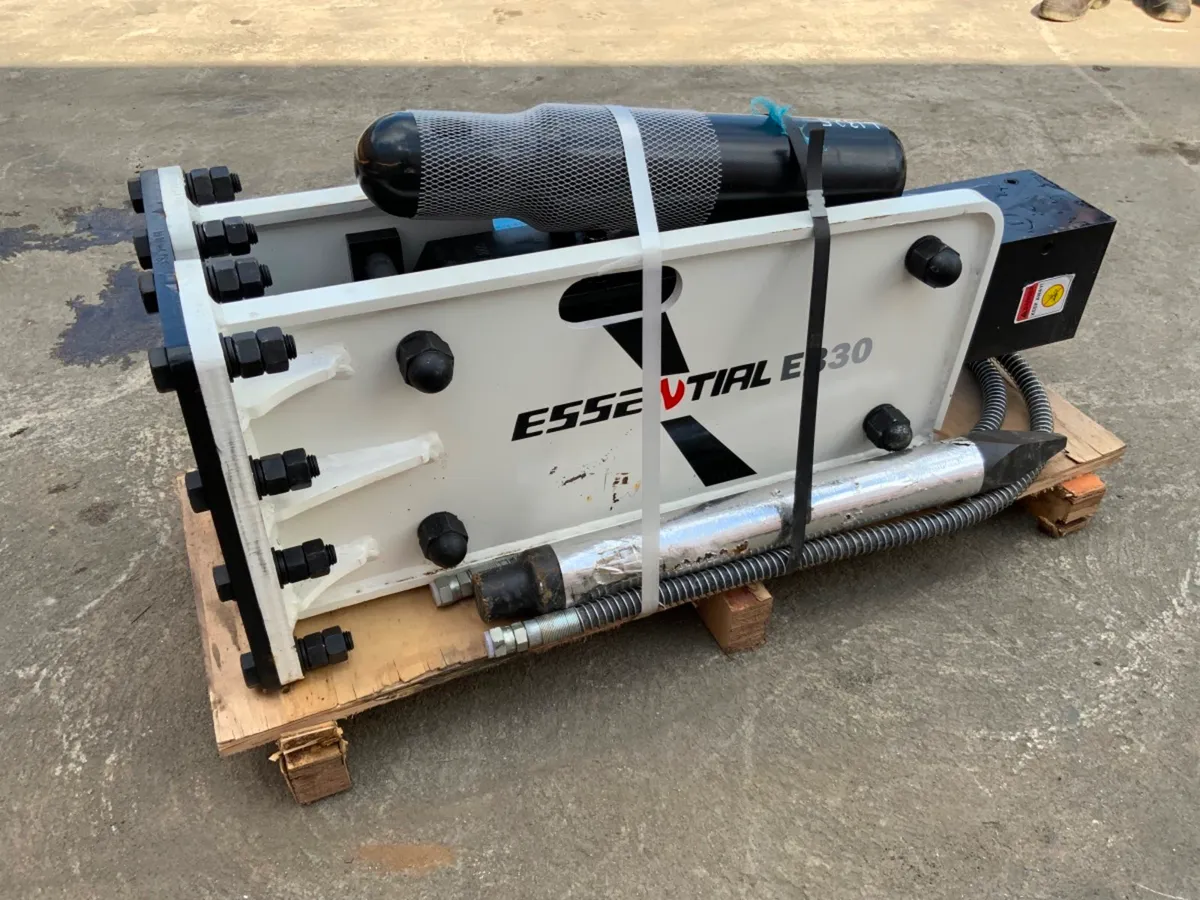 *** NEW ESSENTIAL EB30  HAMMER /  BREAKER 3/6 ton