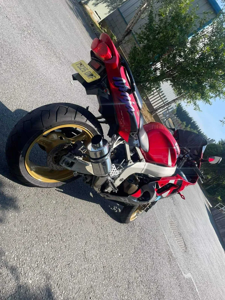 MINT KAWASAK Zx6r warranty partX home delivery - Image 3