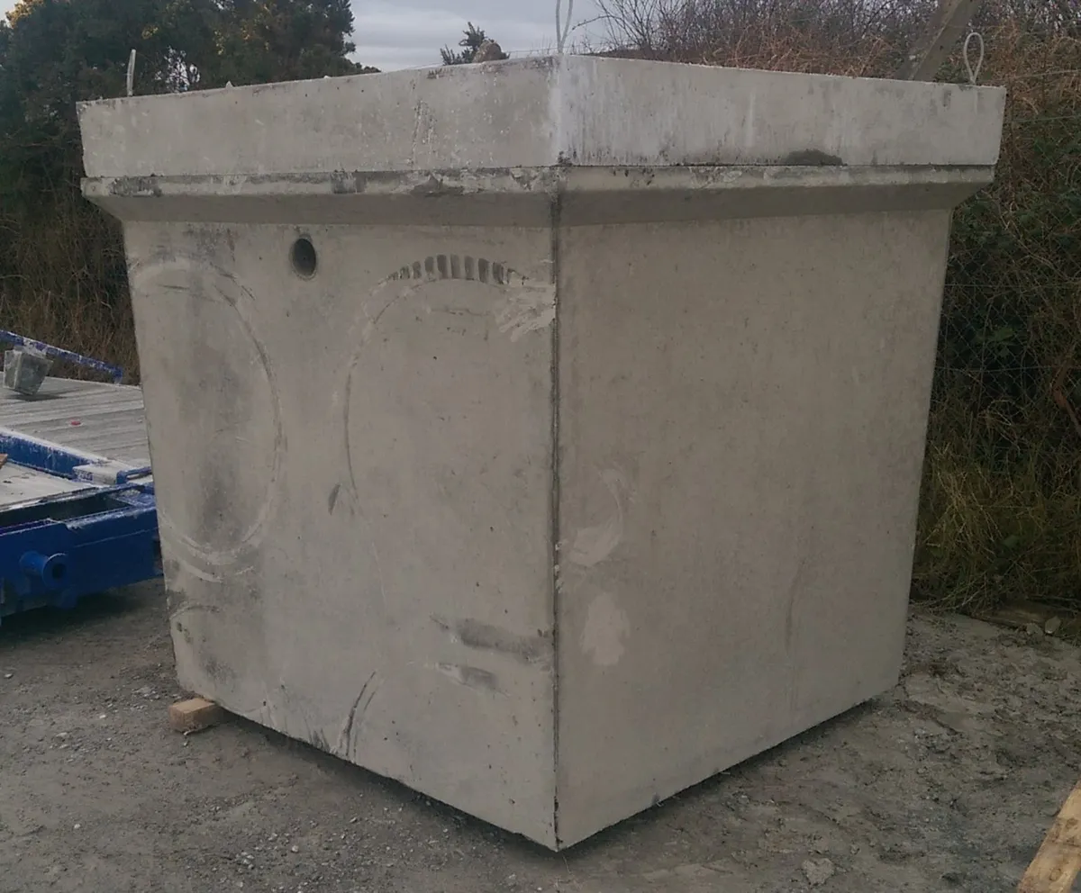 Rainwater Harvesting Tank 850 Gallon - Image 1