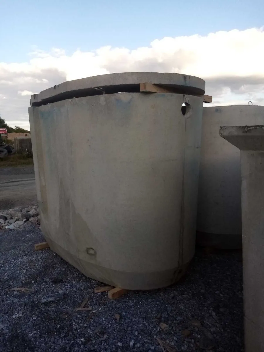 1300 Gallon Rainwater Harvesting Settlement Tank - Image 3