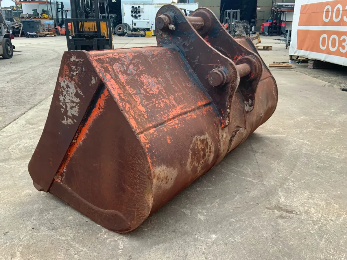 *** 72" GRADING BUCKET....80m PINS *** - Image 4