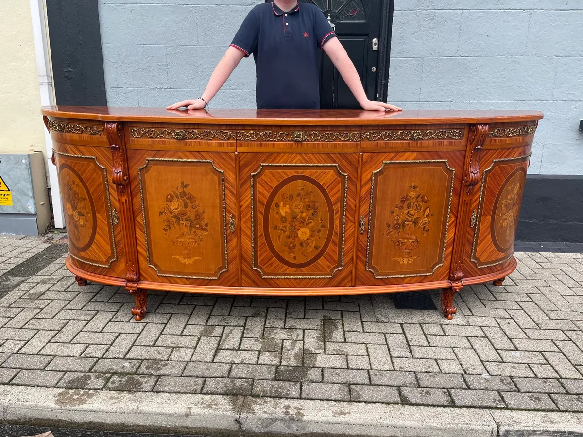 Rare French king wood credenza  bronze mounts - Image 1