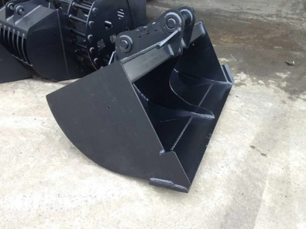 10-14t Sheugh/ Ditching/ Grading Bucket 6ft - Image 2