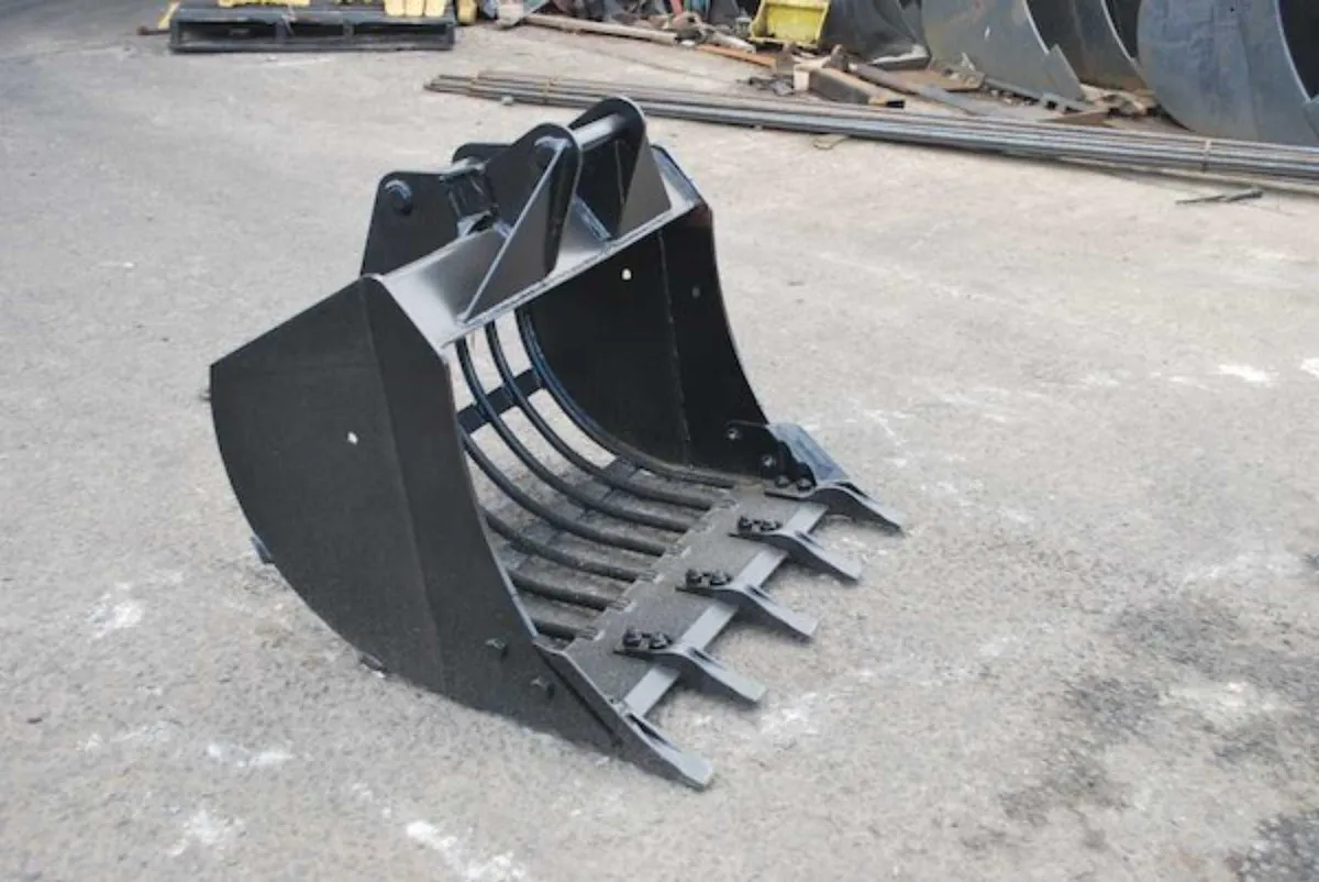 3ft// 4-5t // Riddle Bucket for excavator - Image 1