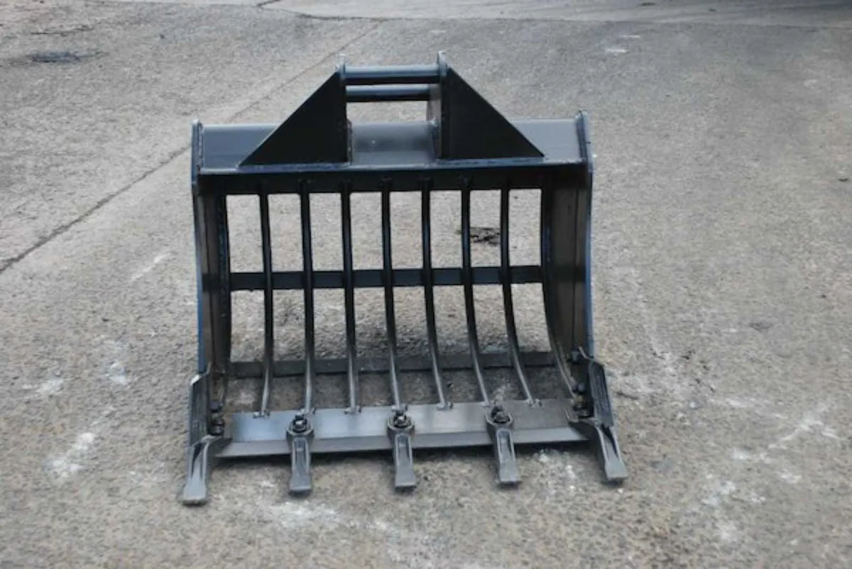 3ft// 4-5t // Riddle Bucket for excavator - Image 2