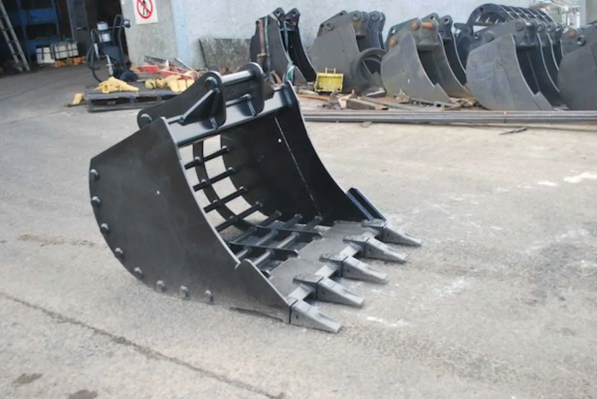 4ft // 10-14t // Riddle Bucket for excavator - Image 4