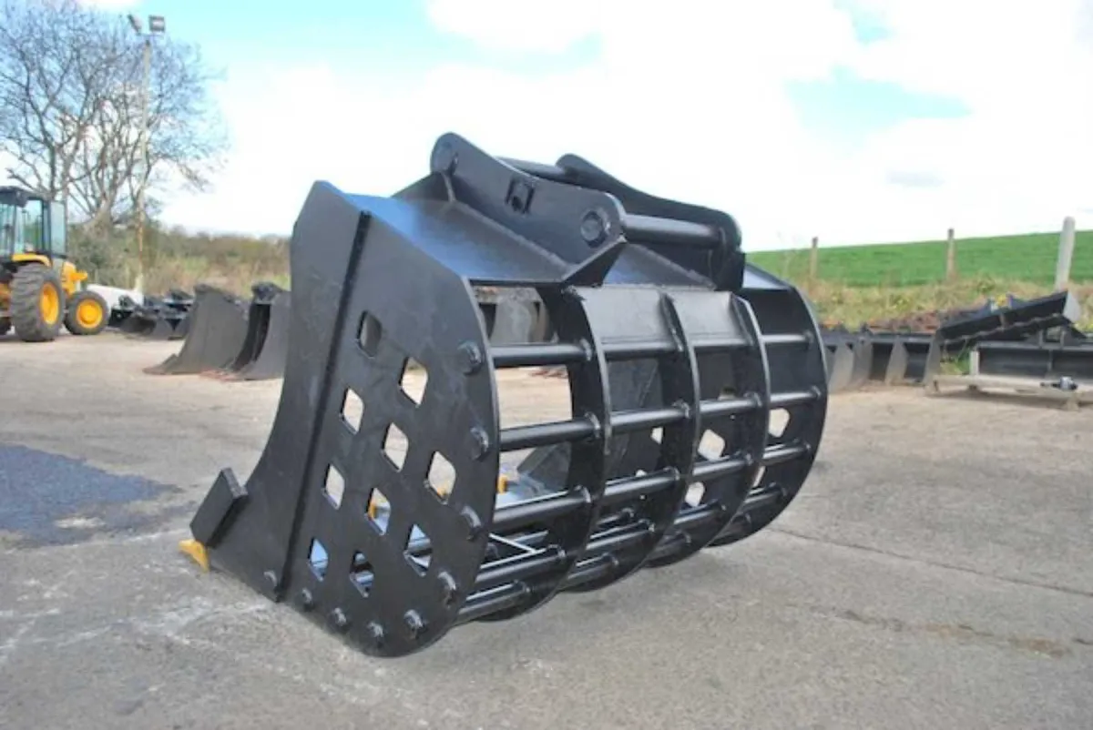 4.5ft // 15-18t // Riddle Bucket for Excavator - Image 2