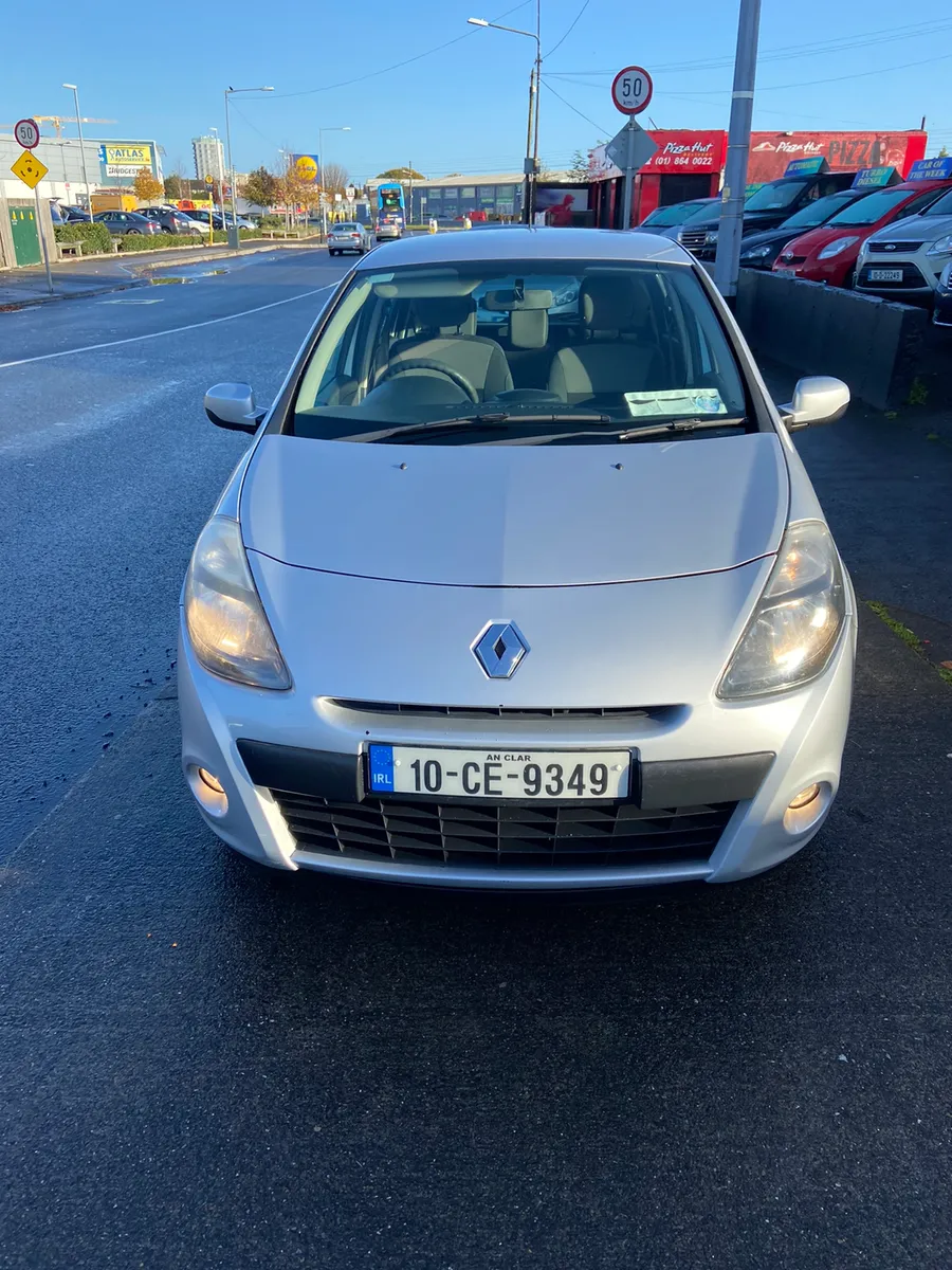 Renault Clio 1.5 TDI 5 door hatch NCT - Image 4