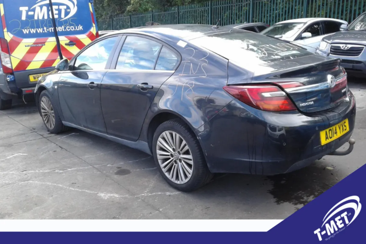 Vauxhall Insignia, 2014 BREAKING FOR PARTS - Image 1