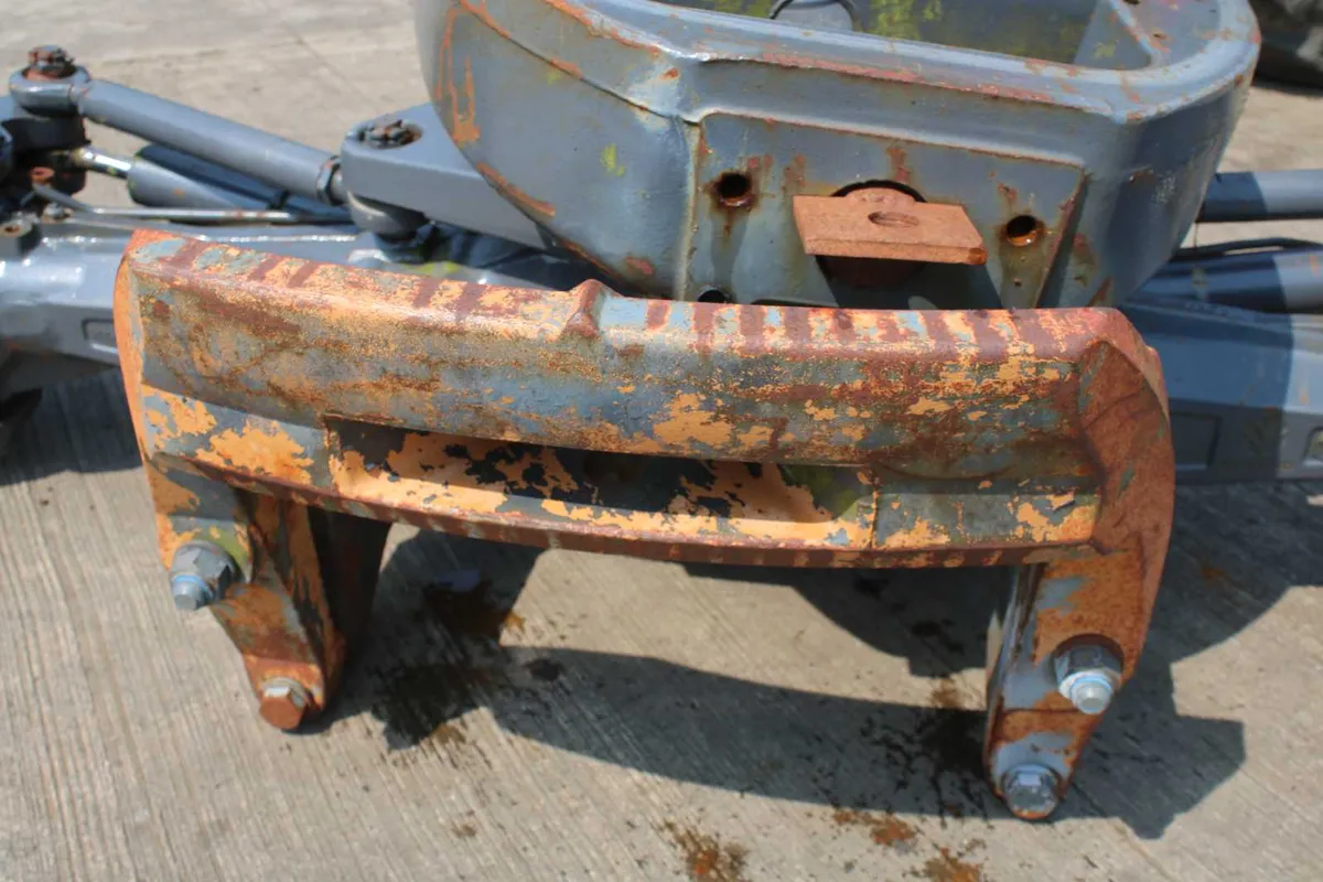 TM 150 Supersteer Front Axel and Bolster - Image 4