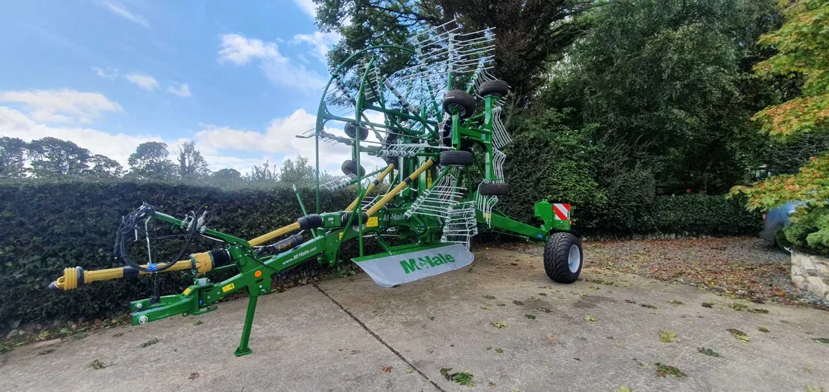 McHale 62--72  Twin rotor rake