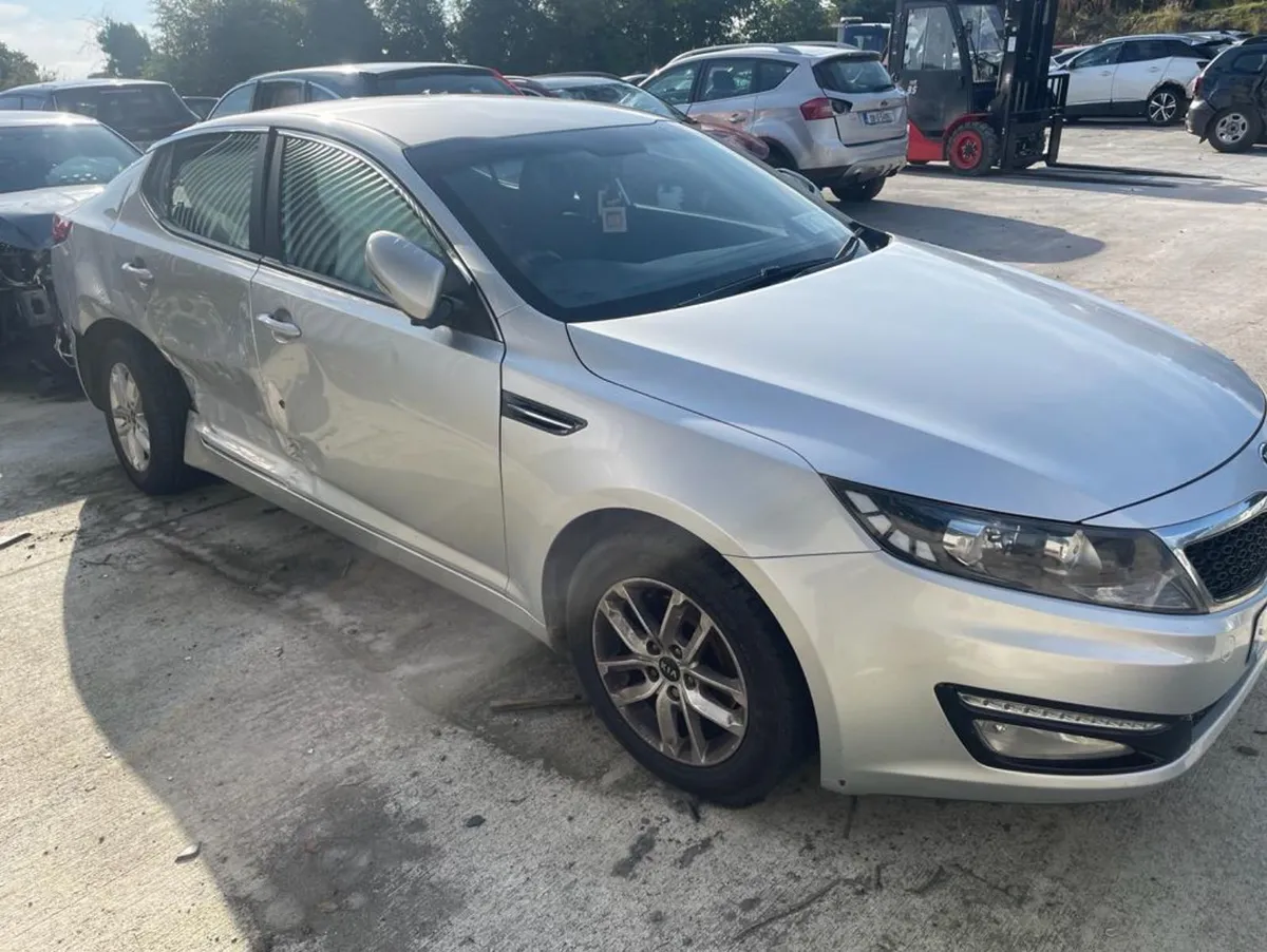 2012 Kia Optima *For Parts* - Image 3