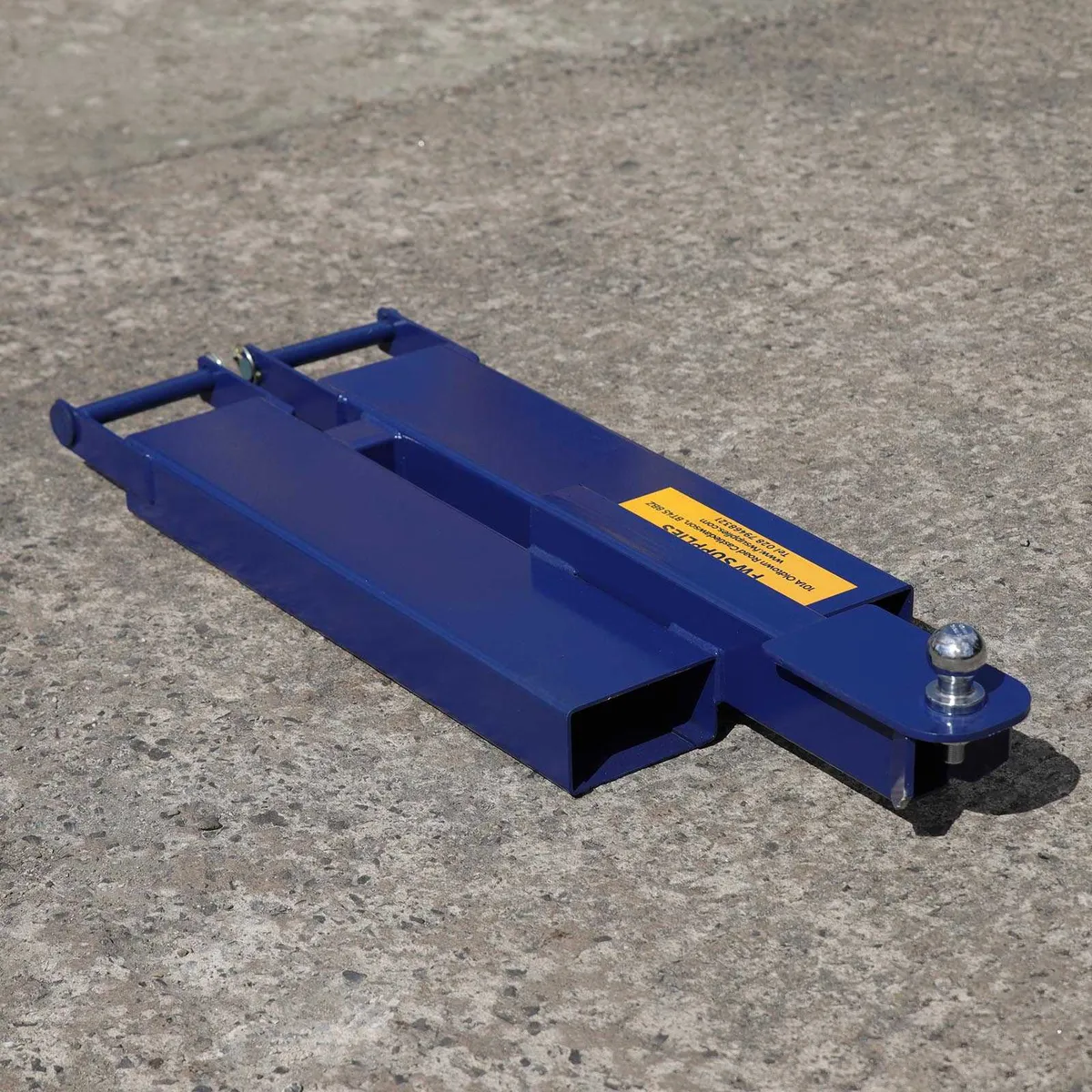 EasyTow Forklift Trailer Tow Ball Hitch Attachment - Image 1