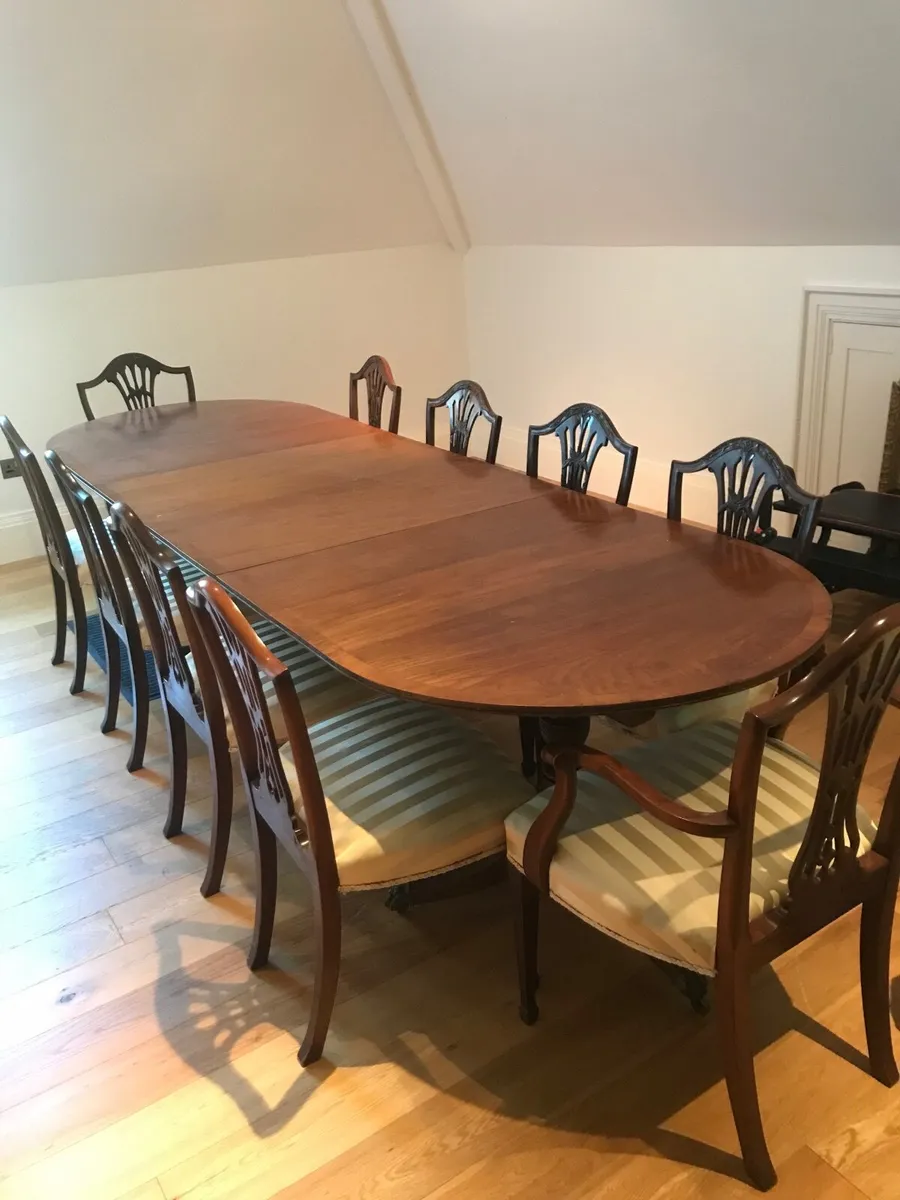 Table and Chairs - Image 1