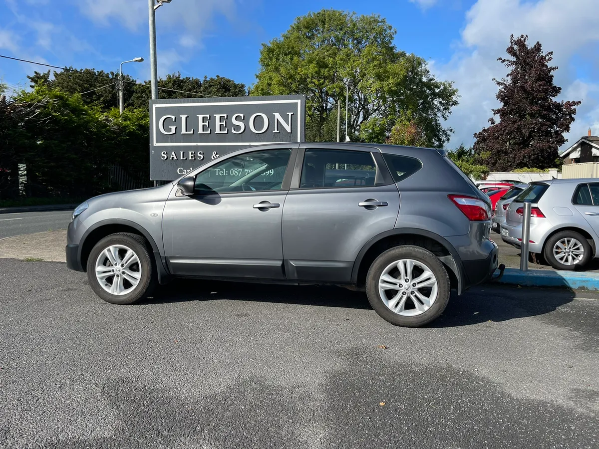 2012 Nissan Qashqai SV 1.6 Diesel 4WD - Image 2