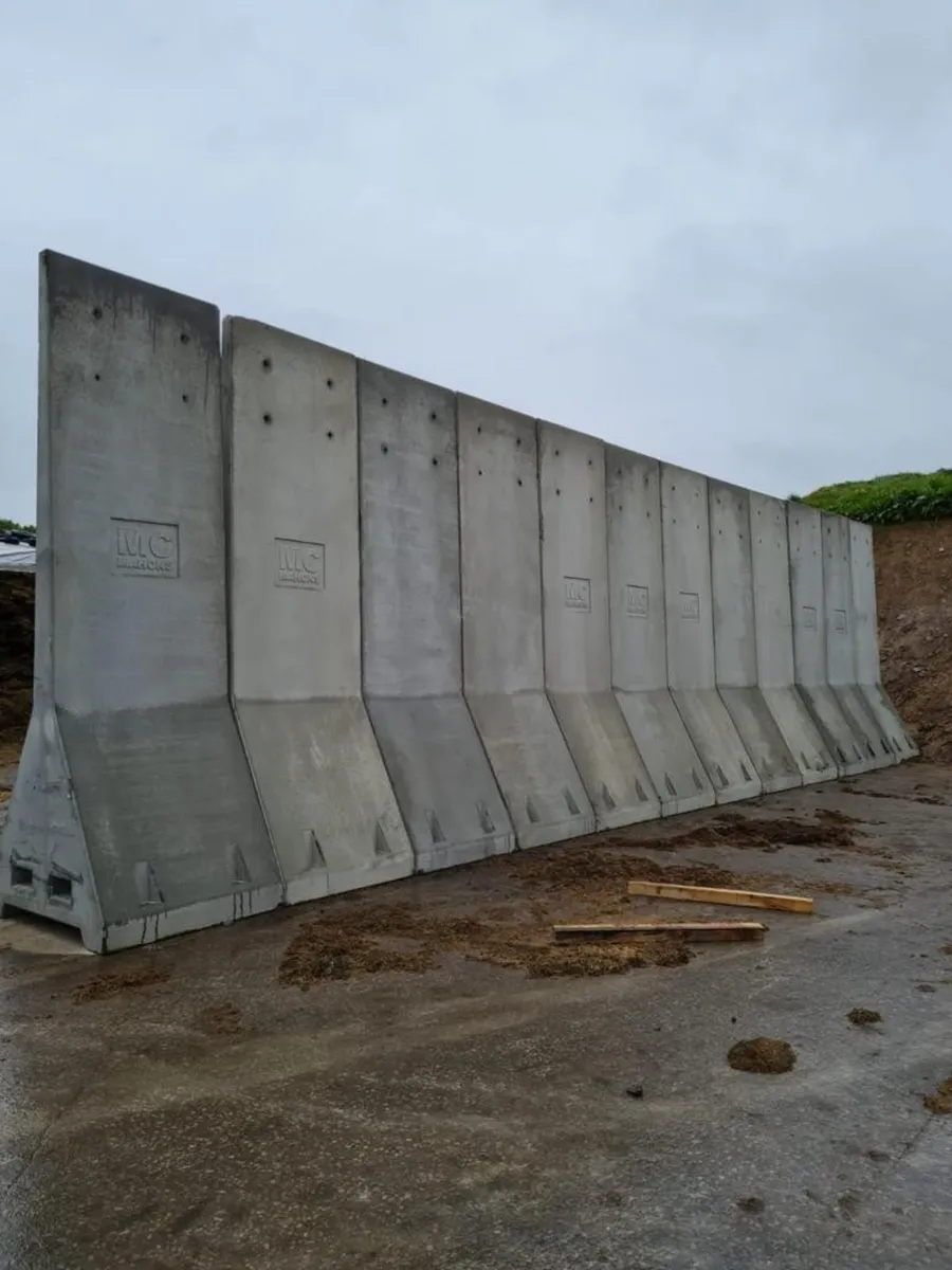 4 M High A Shape Bunker Walls - Image 1