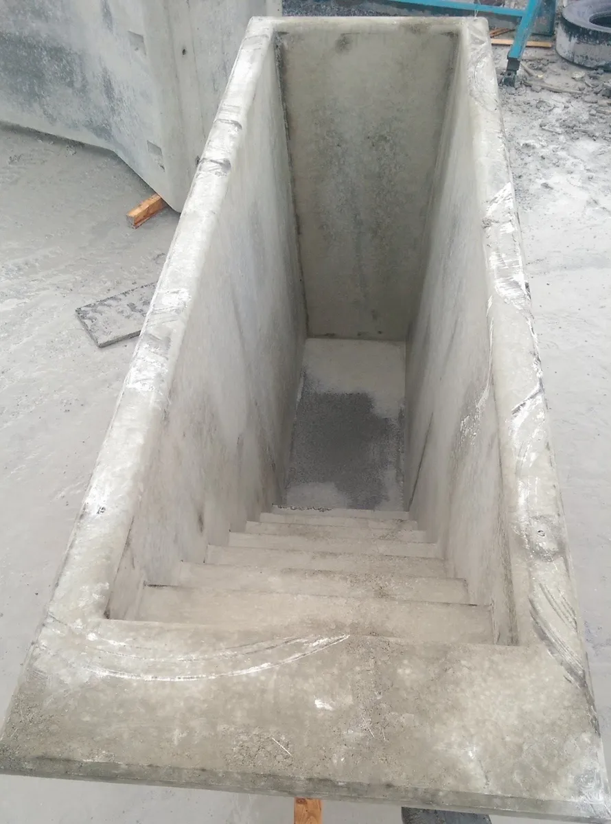 Sheep Dip Tank Bath Tub And Lid - Image 3