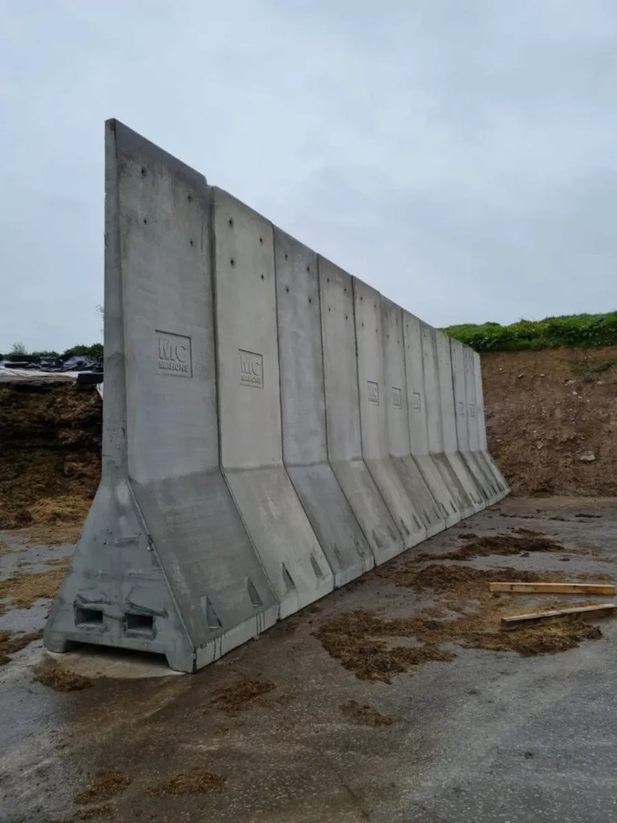 4 M High A Shape Bunker Walls - Image 2