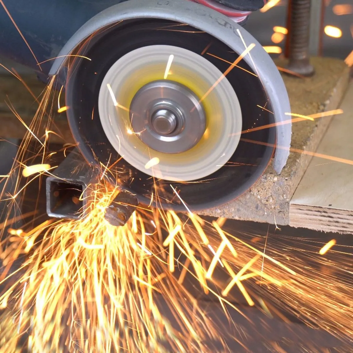 Best 125mm deals angle grinder