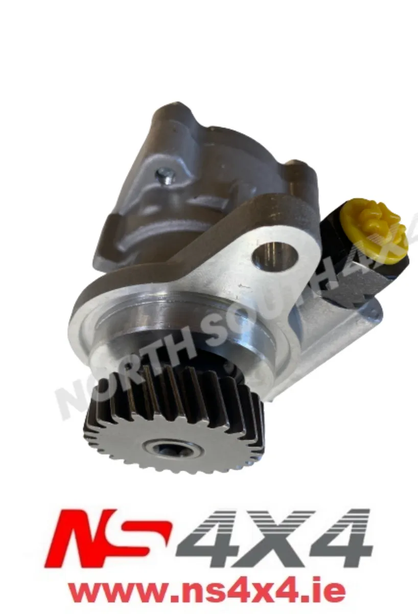 Toyota Amazon 4x4 power steering pump - Image 2