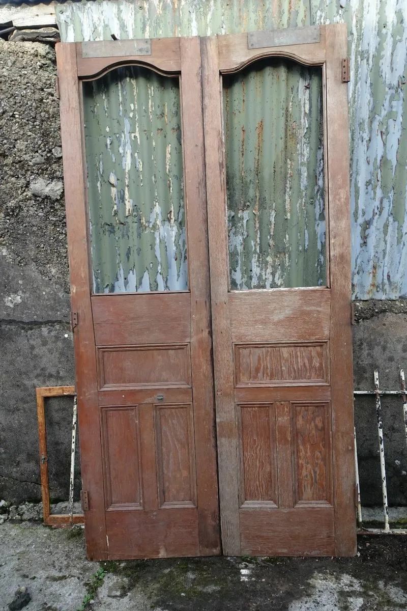 Pair of Pitch pine doors - Image 1