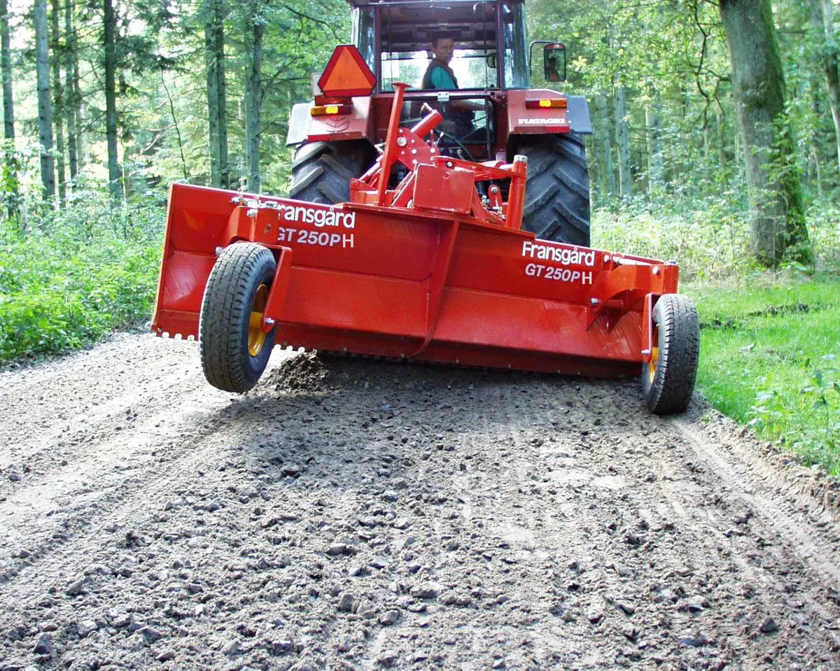 Fransgard Road Graders - Image 3