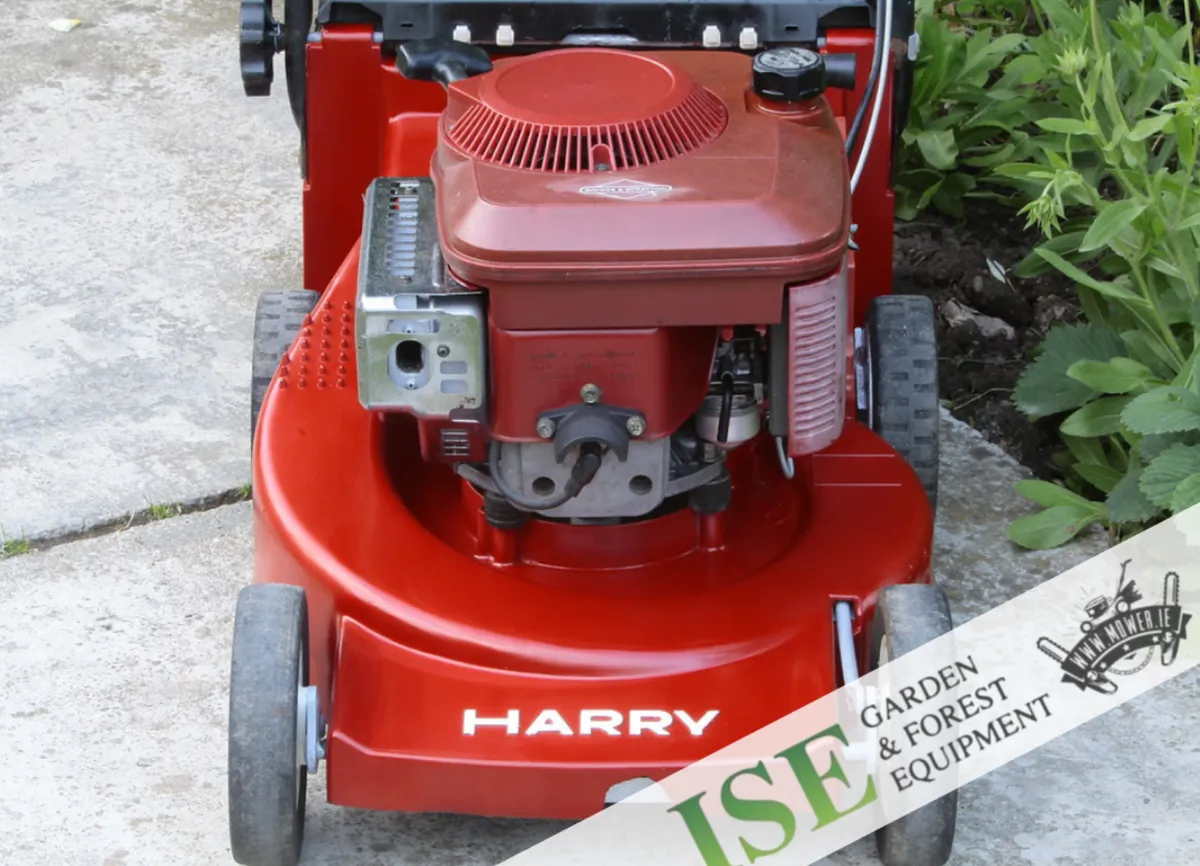 Harry Lawnmowers - Push and Self propelled