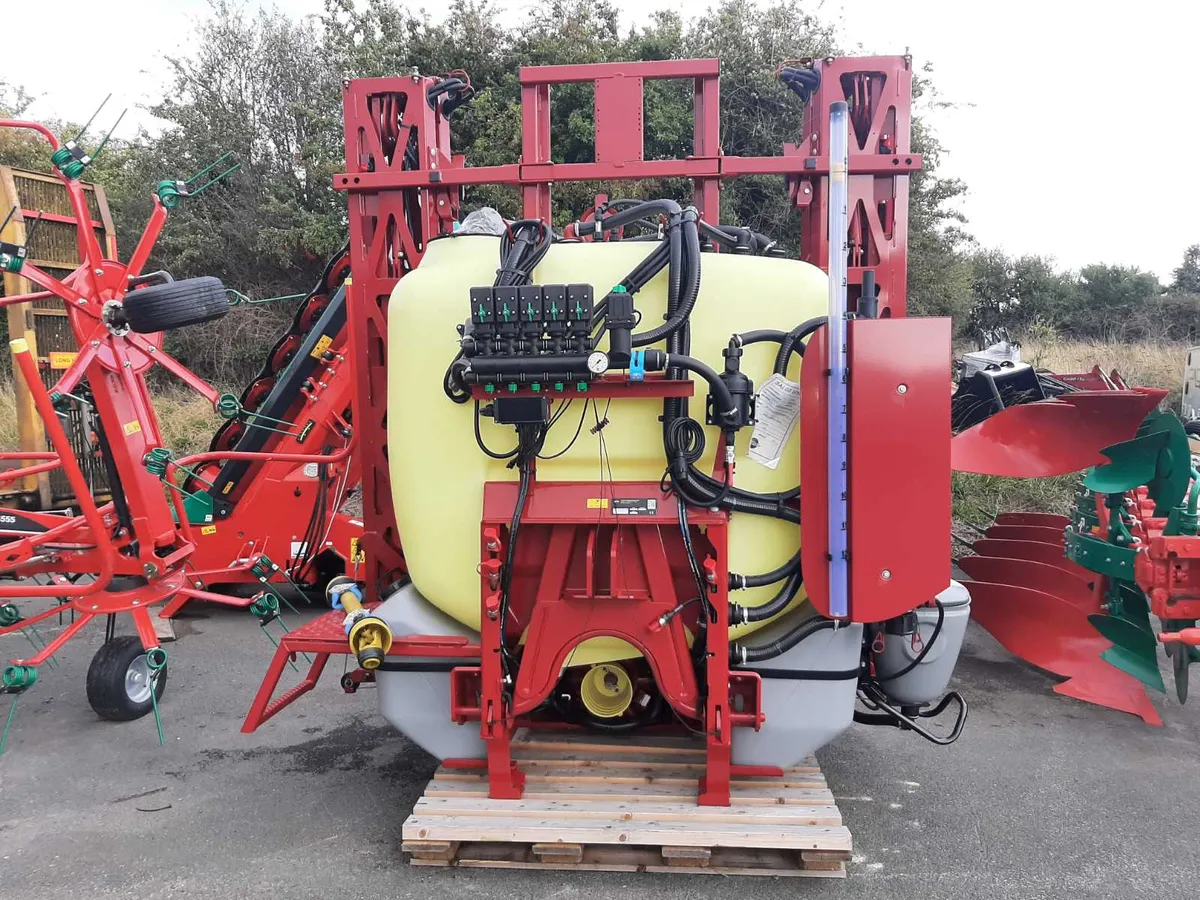 Hardi Master  15 metre sprayer - Image 1